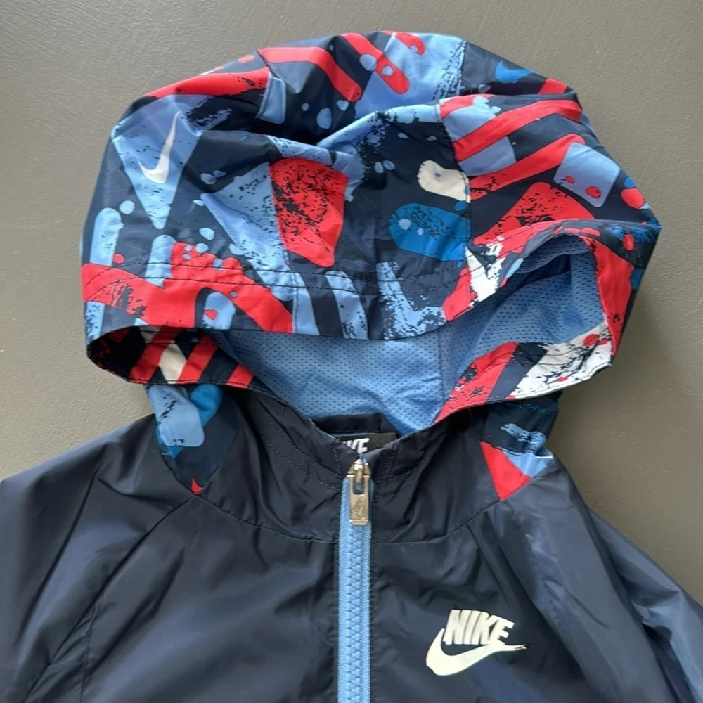Nike Boys Windbreaker Navy and Red Graphic 3/4T